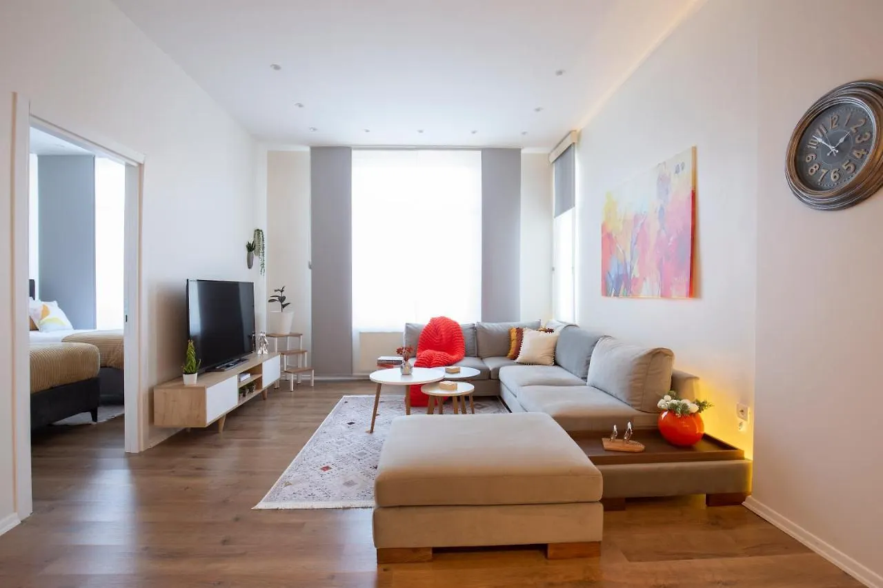 Modern Flat With Central Location Near Nisantasi contacts